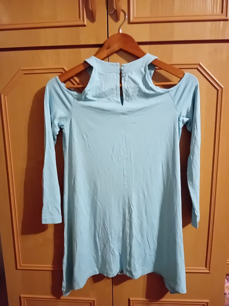 Błękitna bluzka  tunika bodyflirt z odsłoniętymi ramionami rozm. 32/34