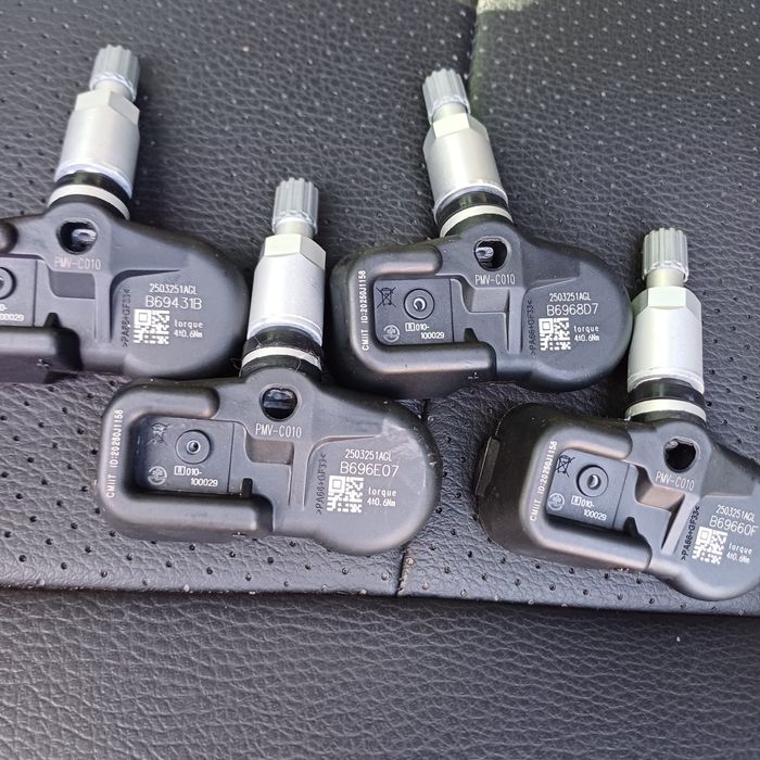 Продам  датчики  тиску  на тойоту, лексус