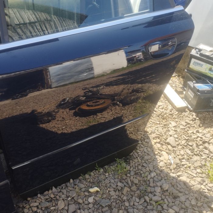 Audi a4 b6 drzwi tył lewe kompletne LY5K granatowe bez rdzy