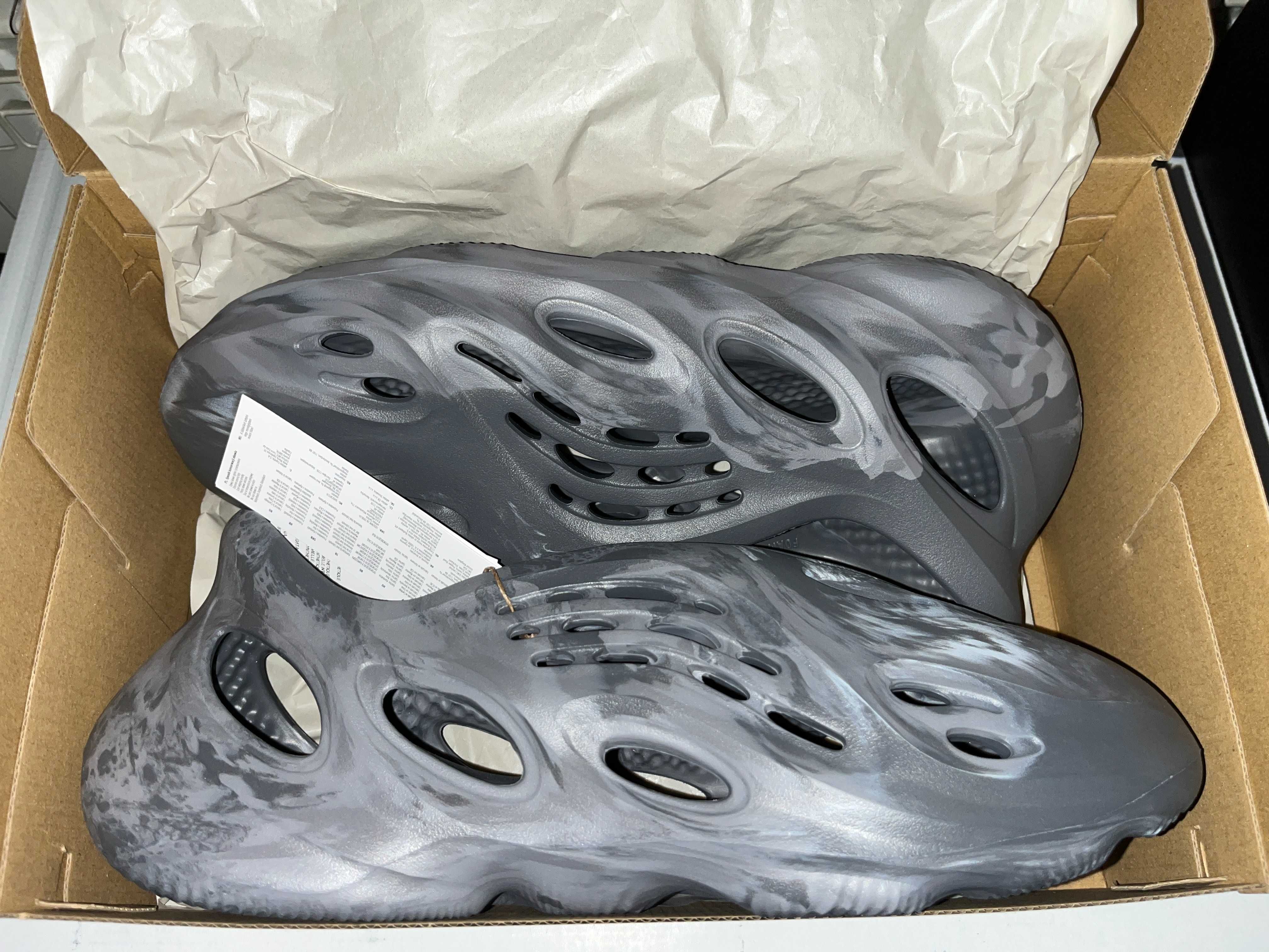 Adidas Yeezy Foam RNR MX Granite