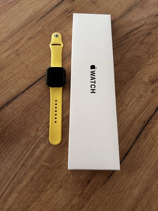 Zegarek Apple Watch SE 2 40mm
