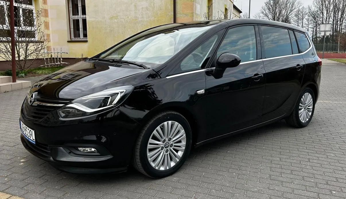 Opel Zafira Opel Zafira Tourer 2.0D 170km Automat, ksenon Led, radar