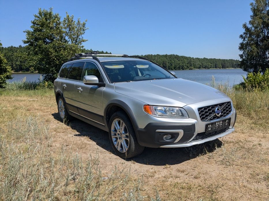 Продам Volvo XC70 2015