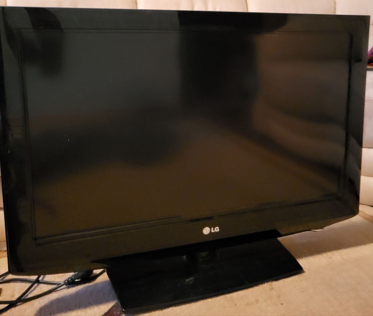 Телевізор LG 32LD321