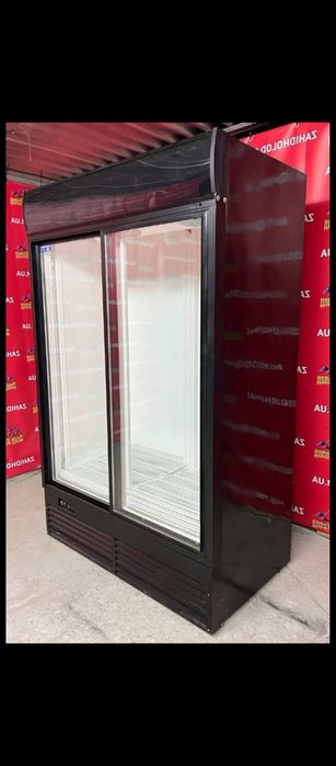 Холодильна вітрина. Вітрина для магазину. Холодильник. UBC. Cold.