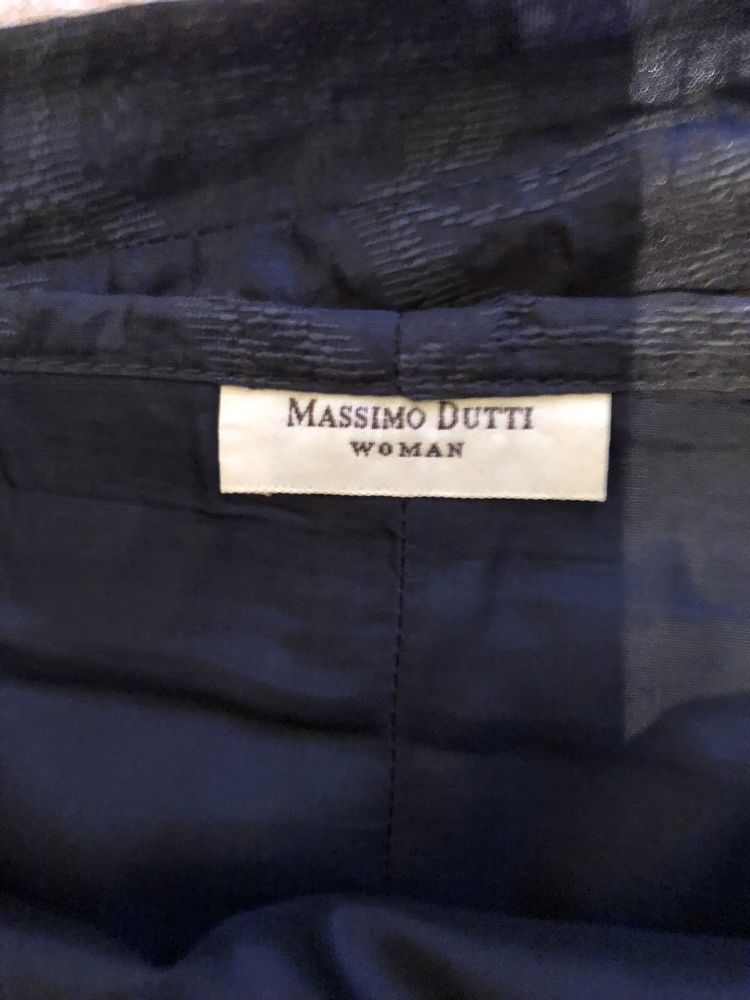 Saia comprida, bordada, azul escura, da Massimo Dutti