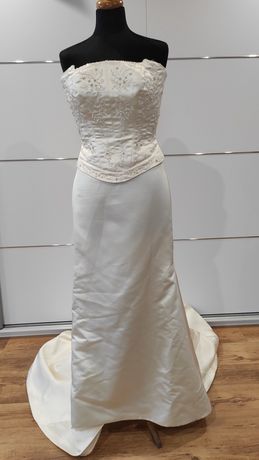 Perłowa suknia ślubna 38