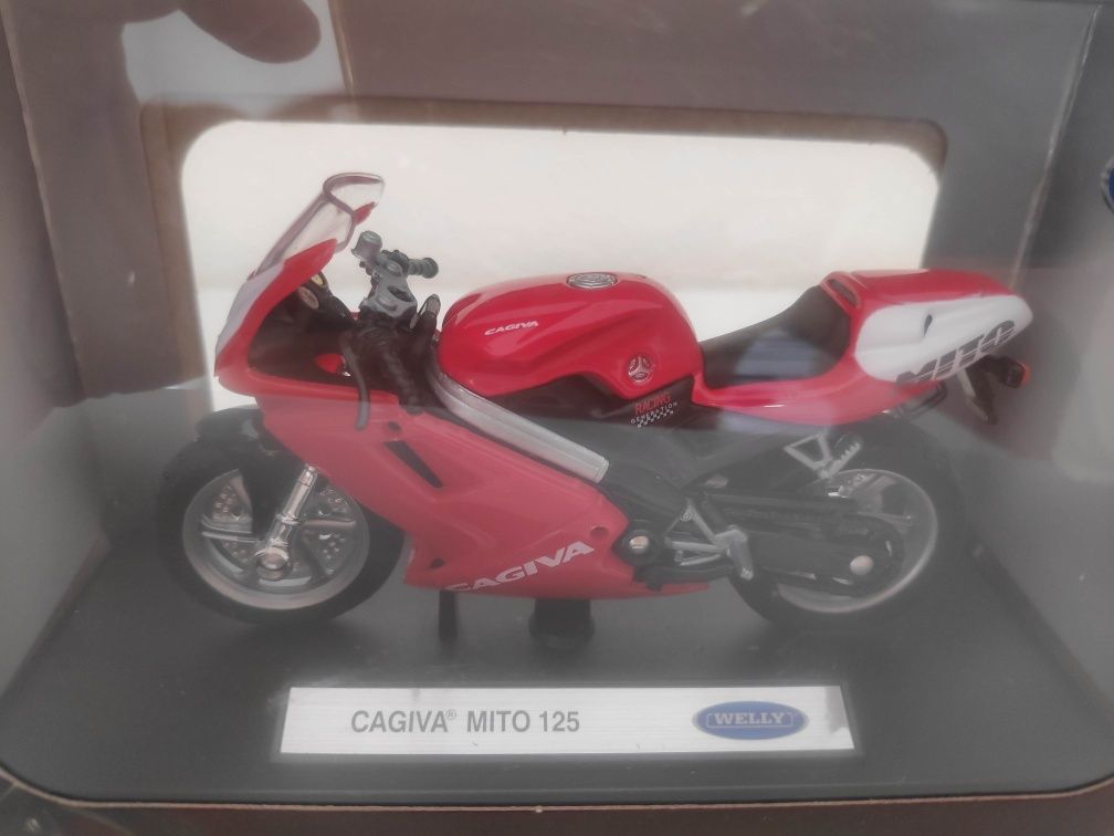 Cagiva mito 125.
