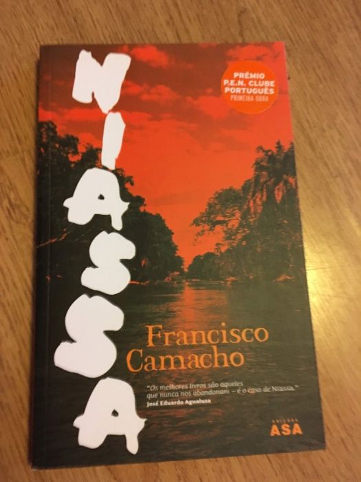 Livro Niassa de Francisco Camacho