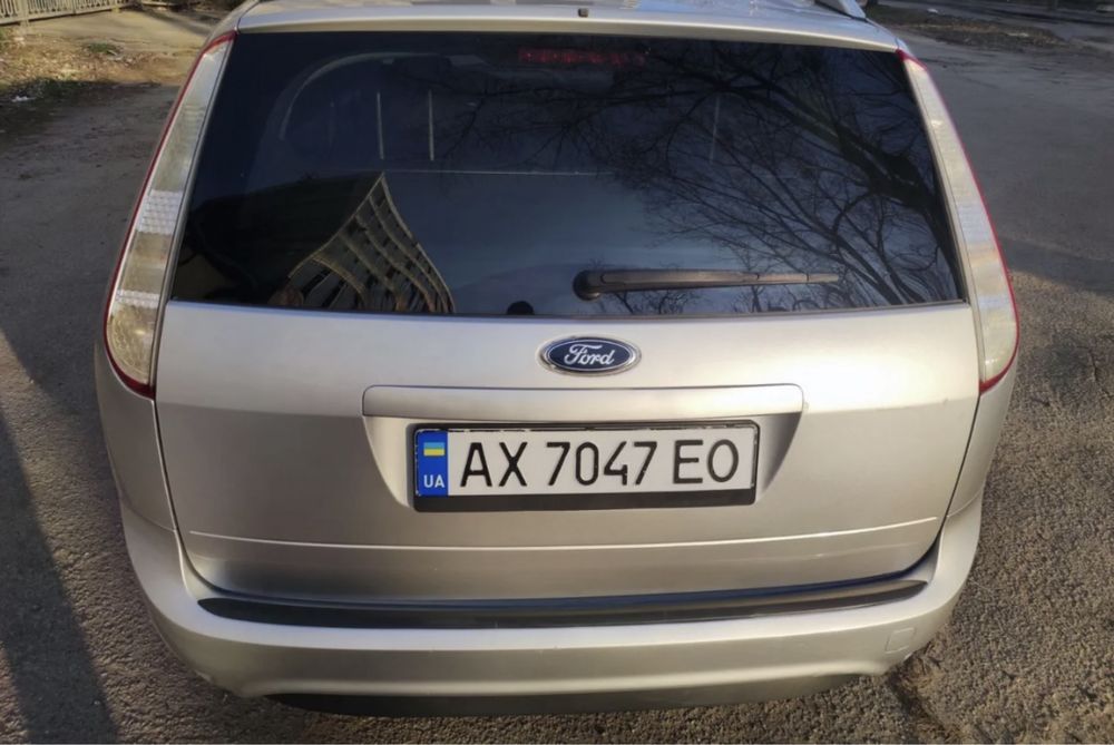 Ford Focus II Ghia 2010 универсал. АКПП, ГБО, родной пробег