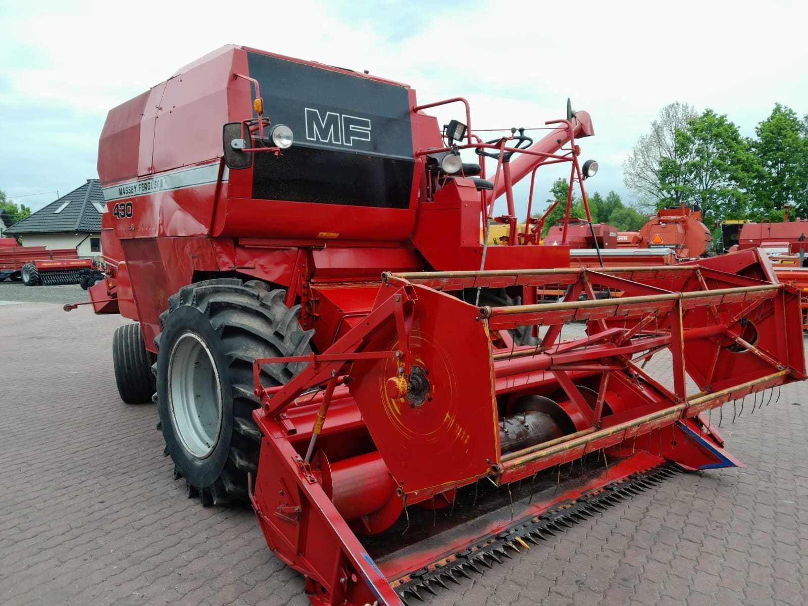 Kombajn zbozowy Massey Ferguson 430.Sprowadzony