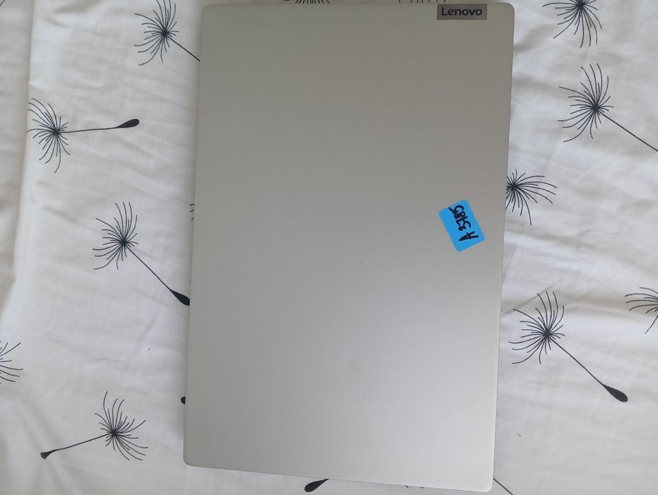 Продається ноутбук ideapad 5 не працює