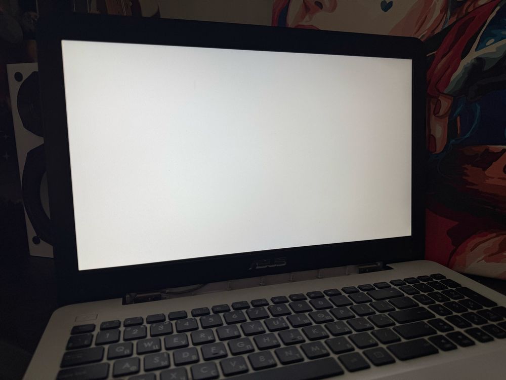 Ноутбук Asus i7 5500u 12gb озу 240gb ssd