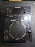 Pioneer CDJ 350.