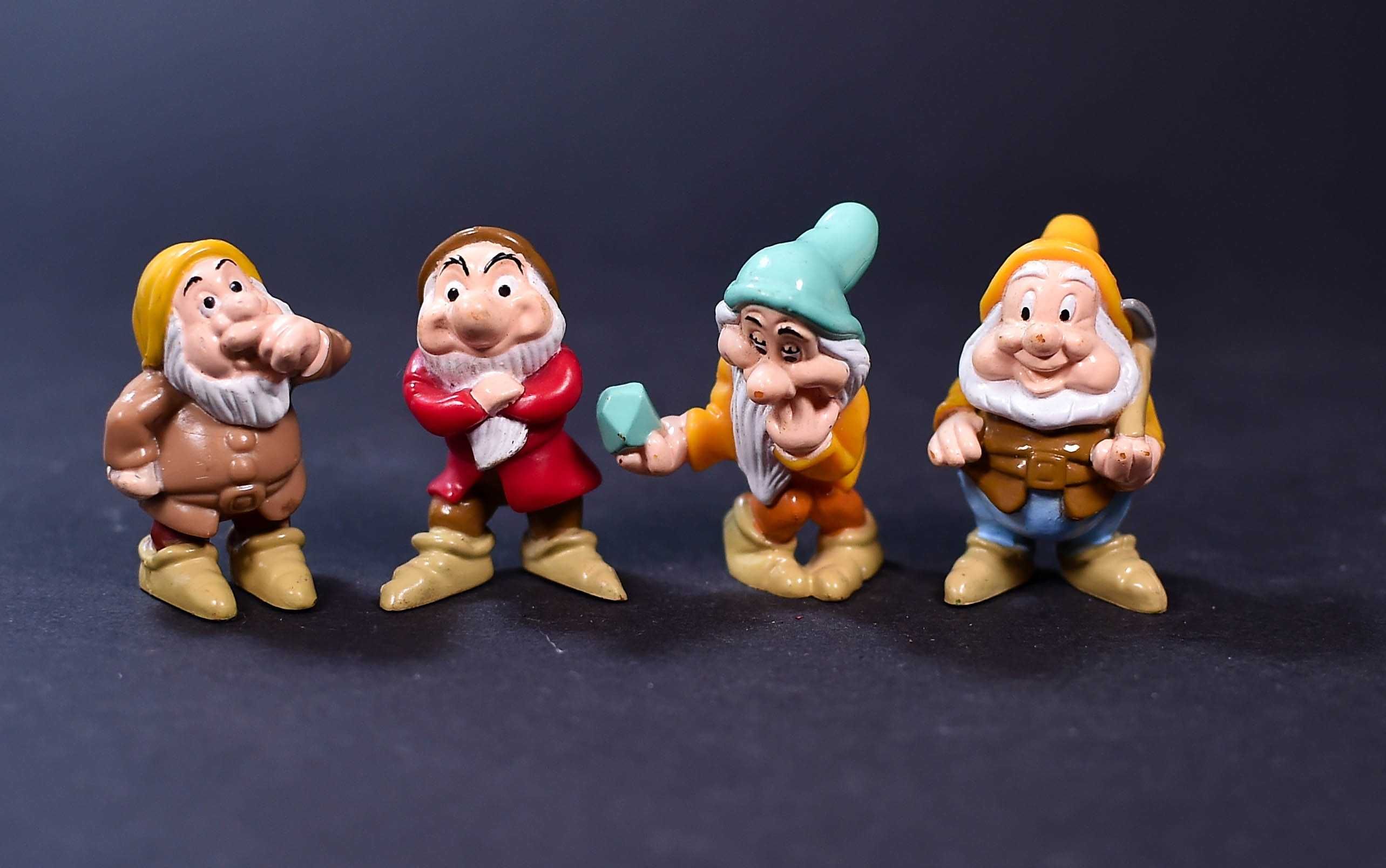 4x Krasnoludki Walt disney Gumowe