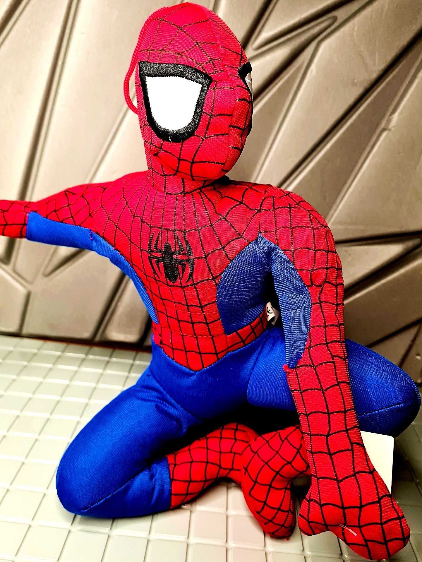 Maskotka pluszak zabawka dla dzieci kucający spiderman nowy