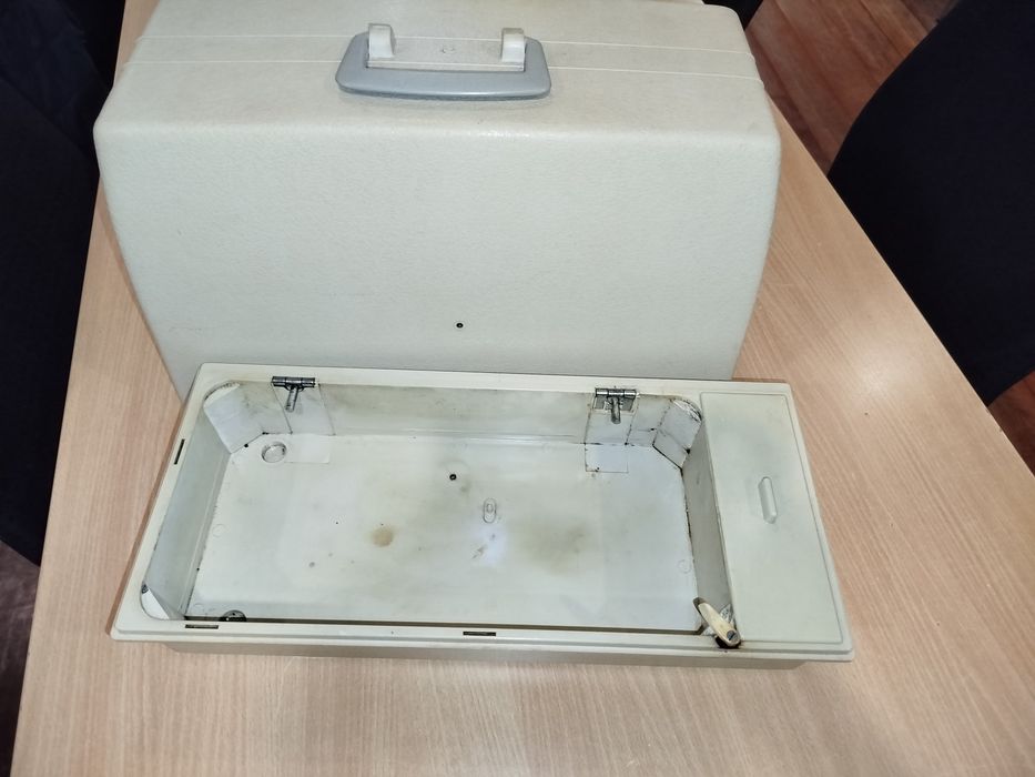 Mala de máquina de costura