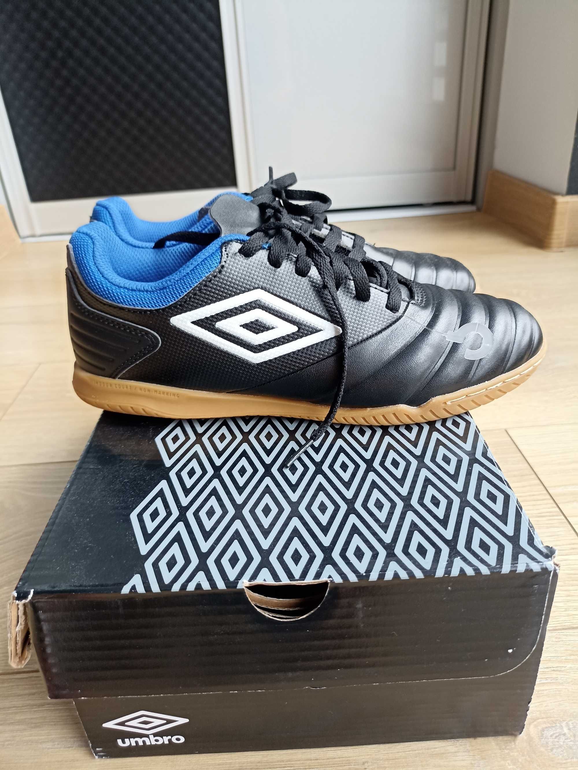 Buty sportowe Umbro Tocco club Ic- JNR 38,5