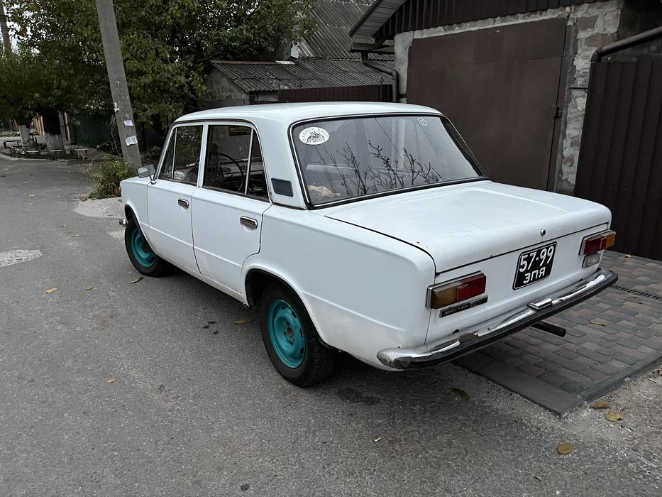 Продам автомобиль Ваз 21011
