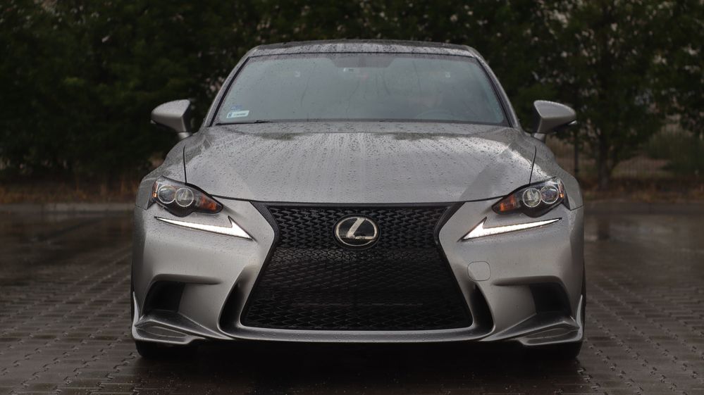 Lexus IS 300 F sport AWD (głośny wydech)