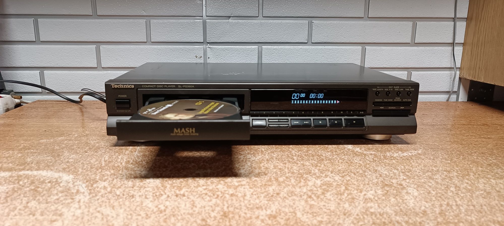 Odtwarzacz cd TECHNICS SL-PG360A . Japan