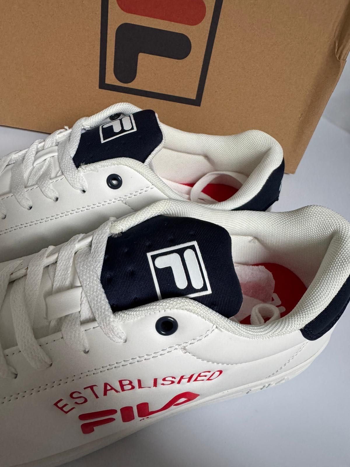 Nowe sneakersy męskie FILA CROSSCOURT 2 NT LOGO białe 44
