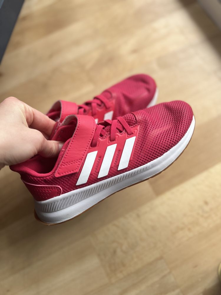 Кроссовки Adidas