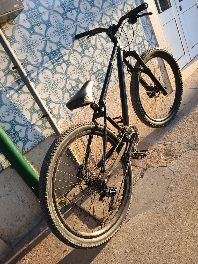 Bicicleta DMR 26