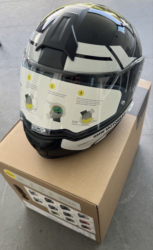 Capacete BMW System 7 Carbon Evo