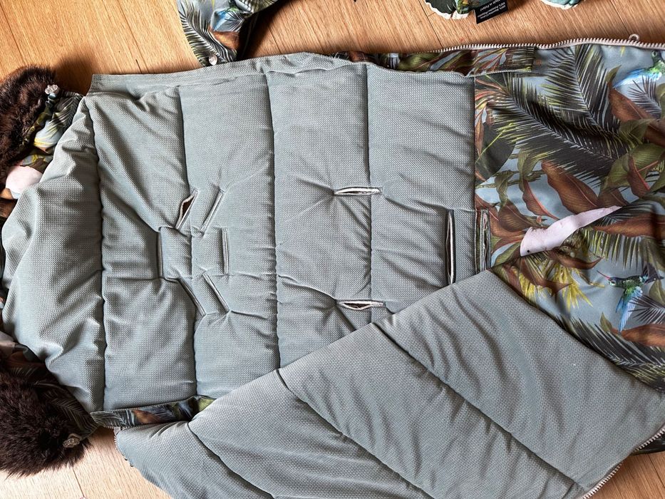 Śpiworek do wózka plus rękawice i poduszka Lanila kakadu hit