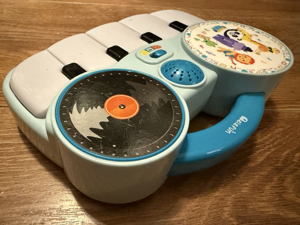 Zabawki interaktywne książeczka Vtech Moje pierwsze rymowanki pianinko