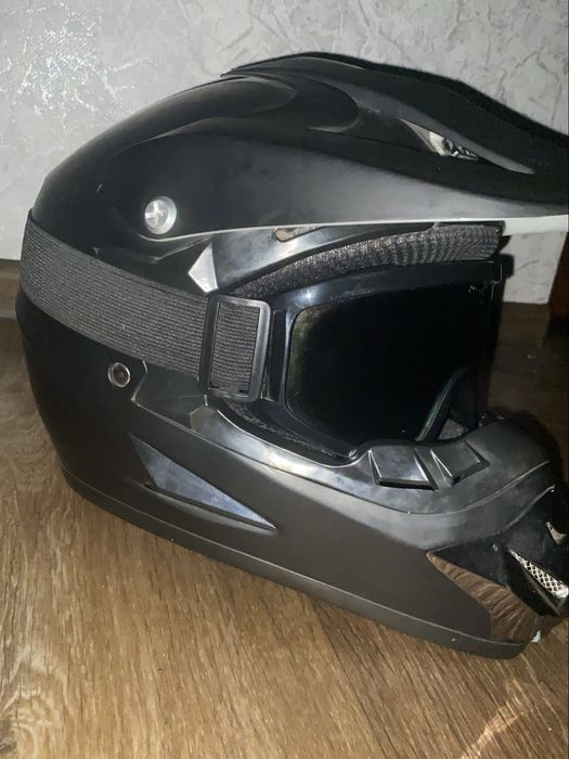 продам!!! шлем эндуро м