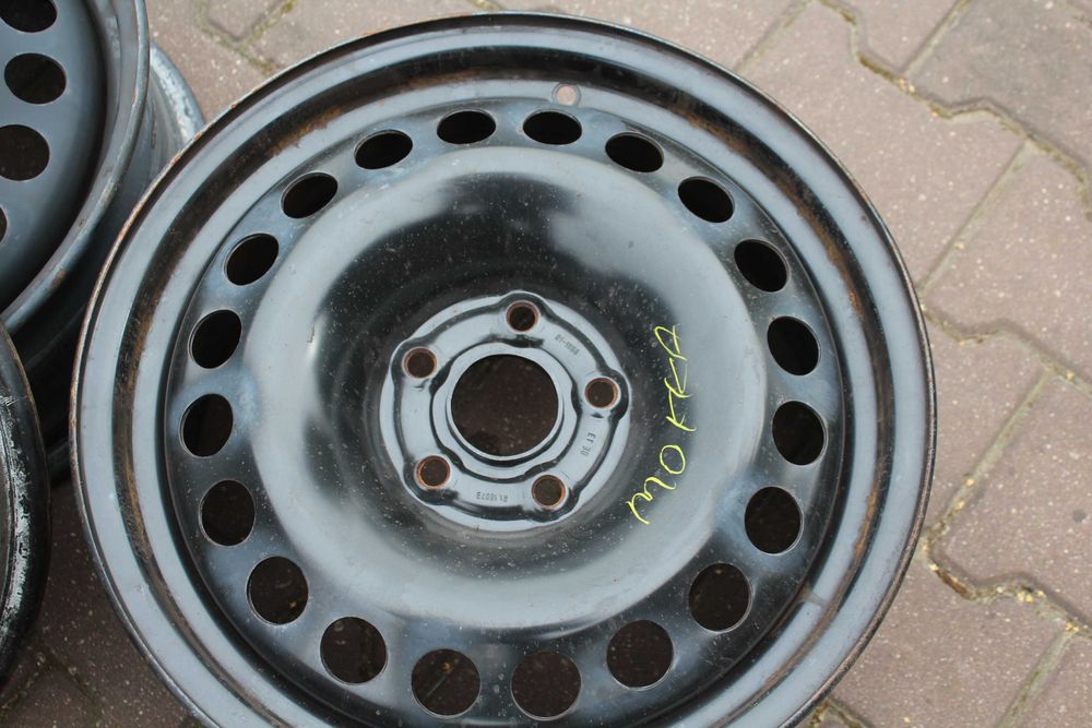 16 Felgi stalowe OPEL MOOKA