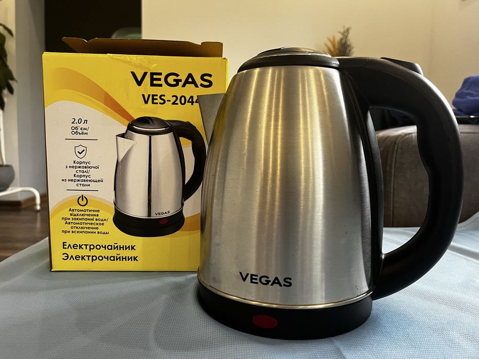 Електрочайник Vegas Ves-2044S