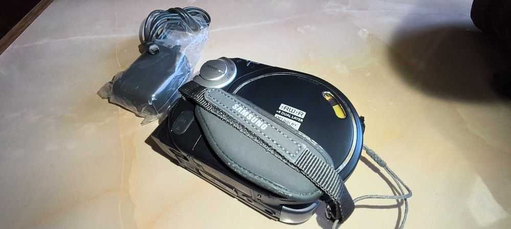 РОЗПРОДАЖ:НОВА ЦІЛА мініDVD/MMCциф.камера"SAMSUNG"(зі США, 2004)888грн