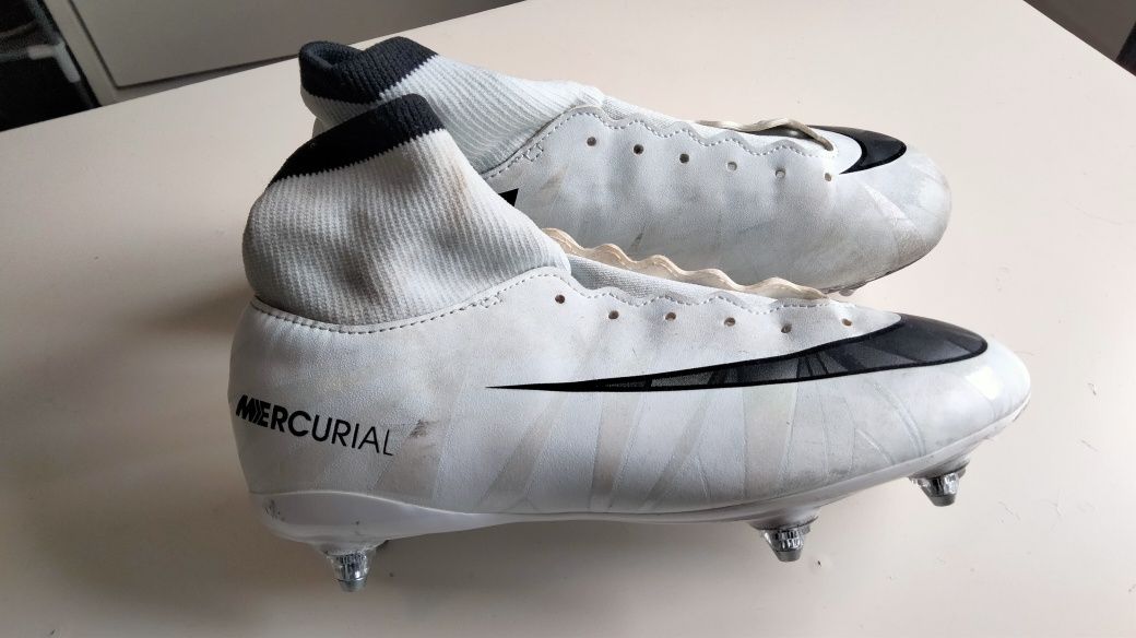 CR 7 Mercurial Chuteiras