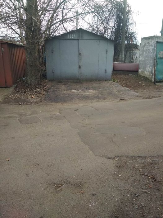 Гараж автостоянка "Взлёт"