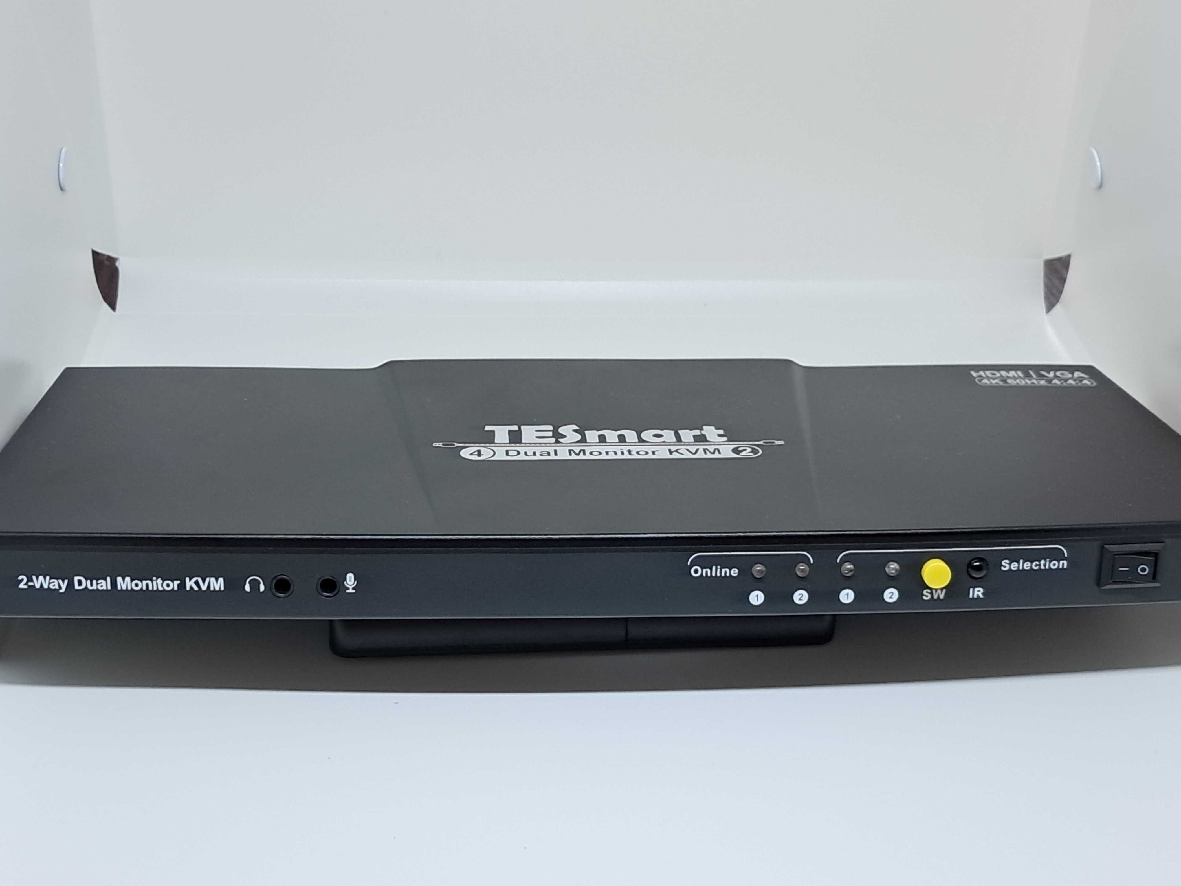 TESmart HKV0402A1U Dual Monitor 2x2 HDMI+VGA KVM-переключатель