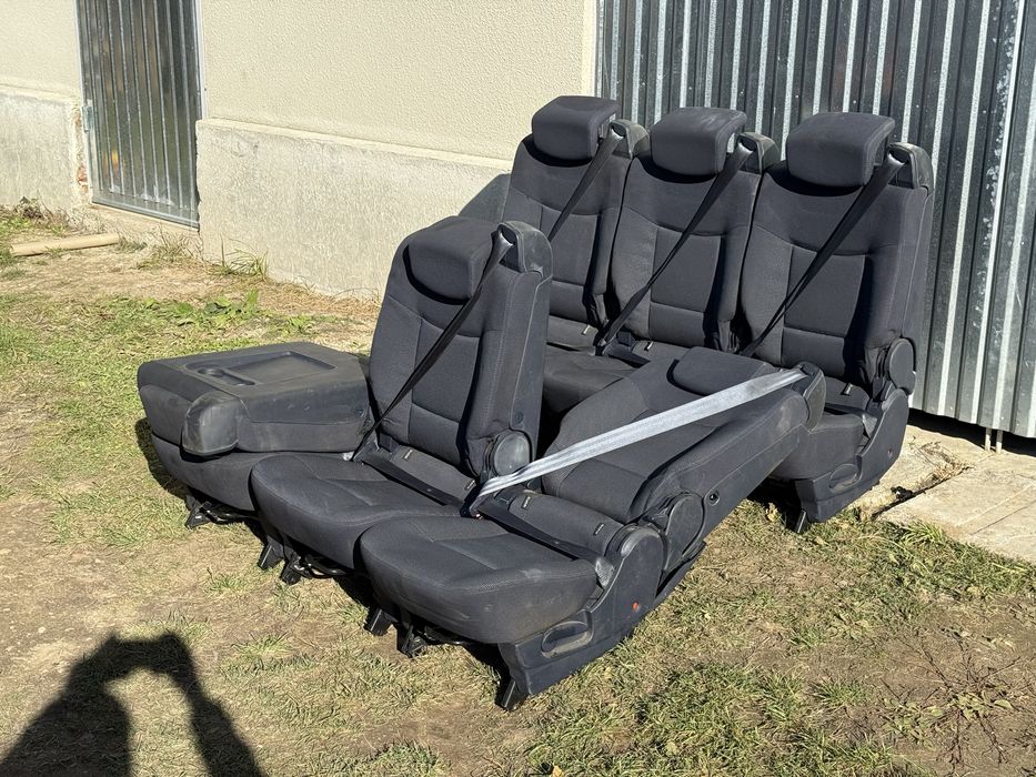 Сидіння eapace 4 сиденья vivaro trafic sprinter диван caddy vito шкіра