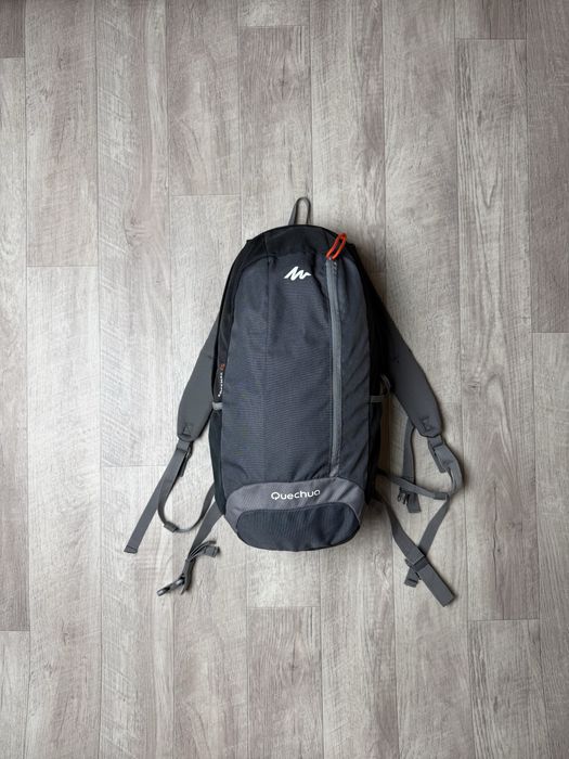 Спортивный рюкзак Quechua 20 l оригинал серый городской