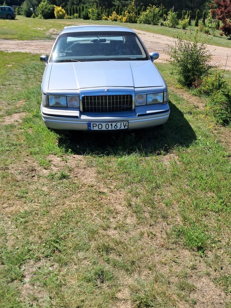 Lincoln Town Car