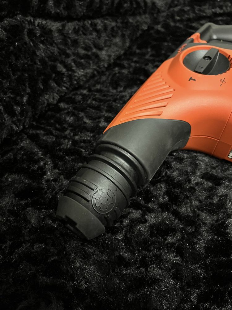 Młot udarowy, wyburzajacy HILTI TE 300 AVR SDS-PLUS