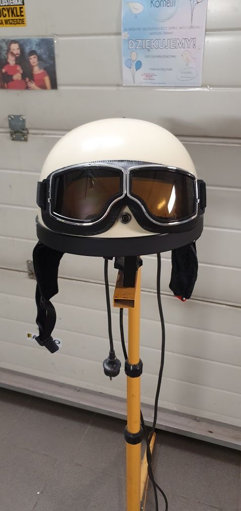 Kask orzeszek gogle prl