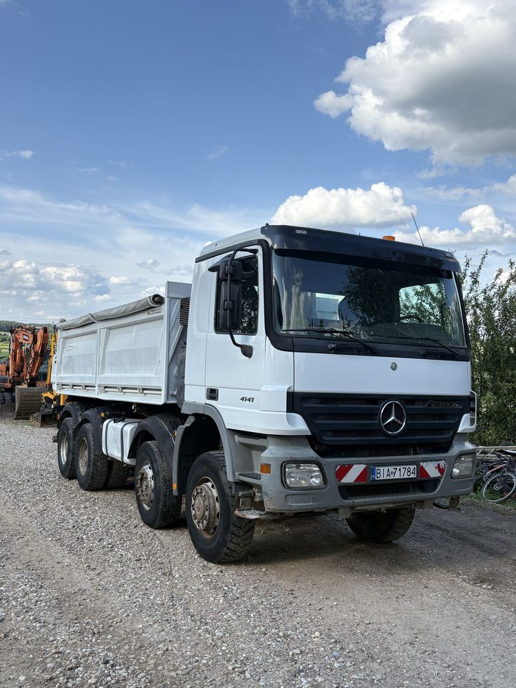 Mercedes Actros MP2 8x6 tacho na tarczki