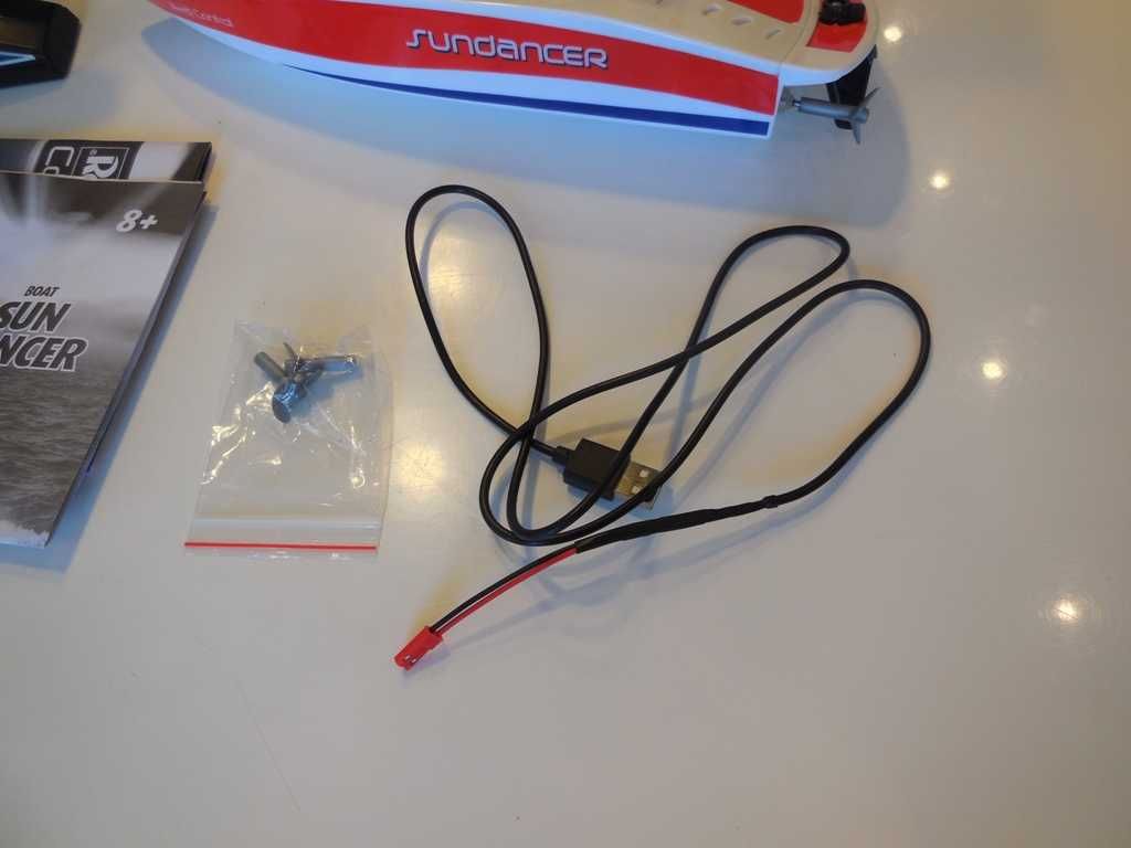 RC Revell SUNDANCER 24137 łódka 2.4GH