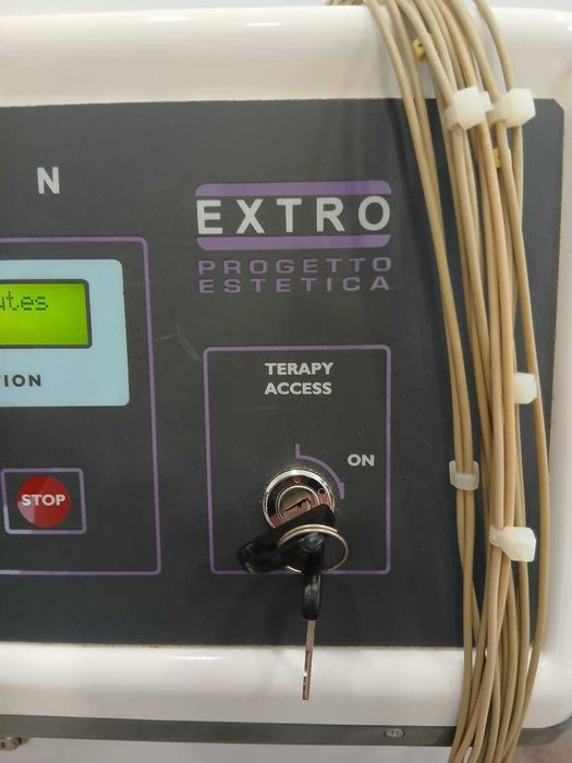 Equipamento Eletroestimulação Profissional, estética e fisioterapia