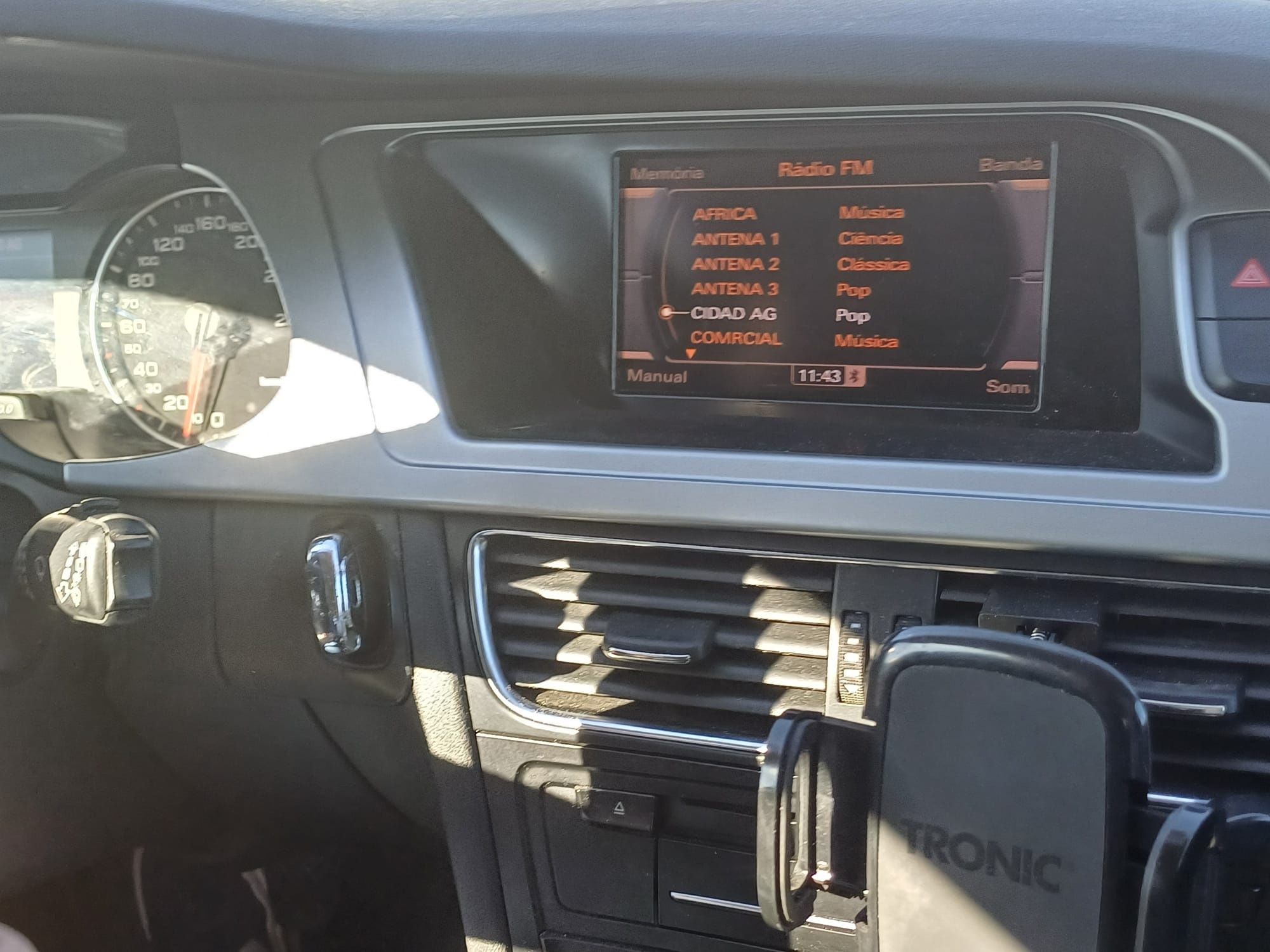 Audi a4 2.0 tdi. Full extras
