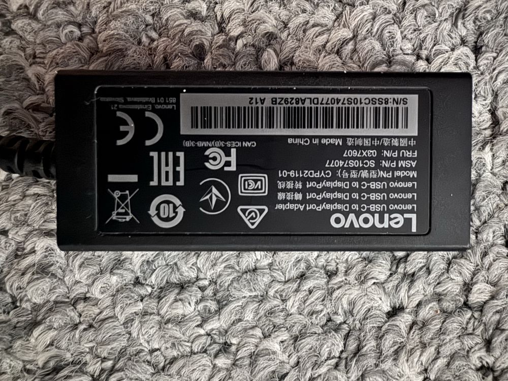 Akcesoria USB oraz konwerter USB-C do Displayport