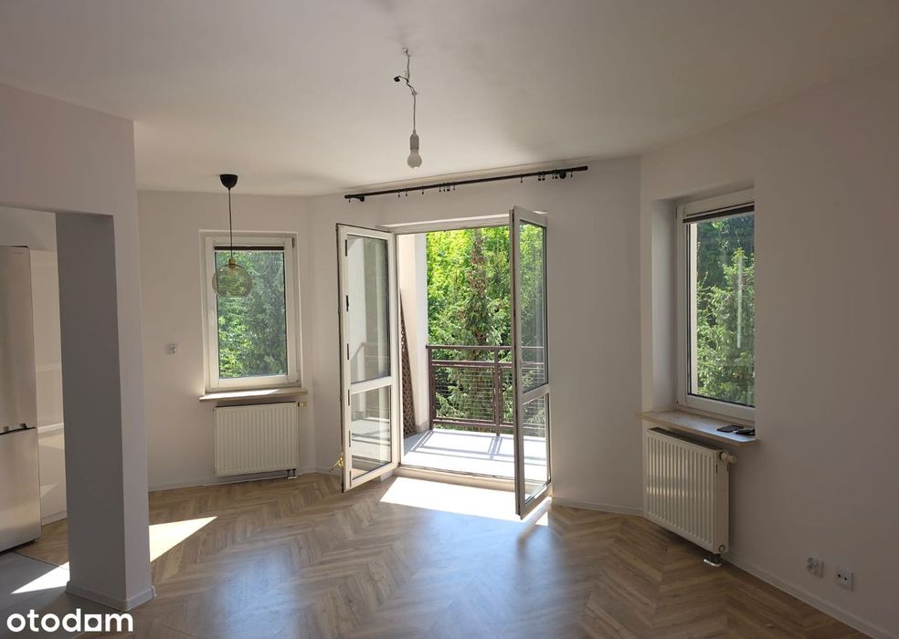 Bez Prowizji, Metro, Piwnica