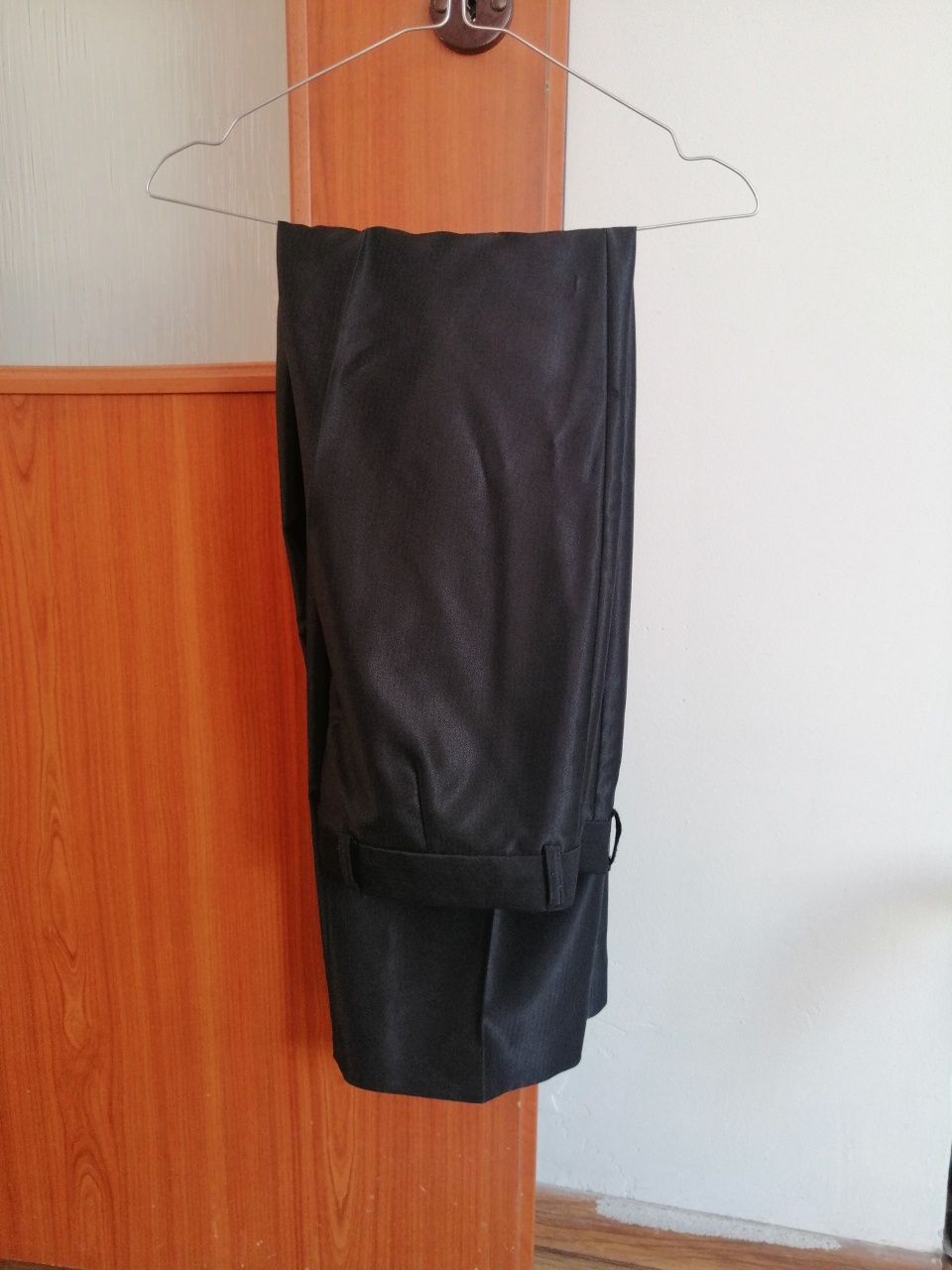 Spodnie z garnituru męskie z firmy Dastan